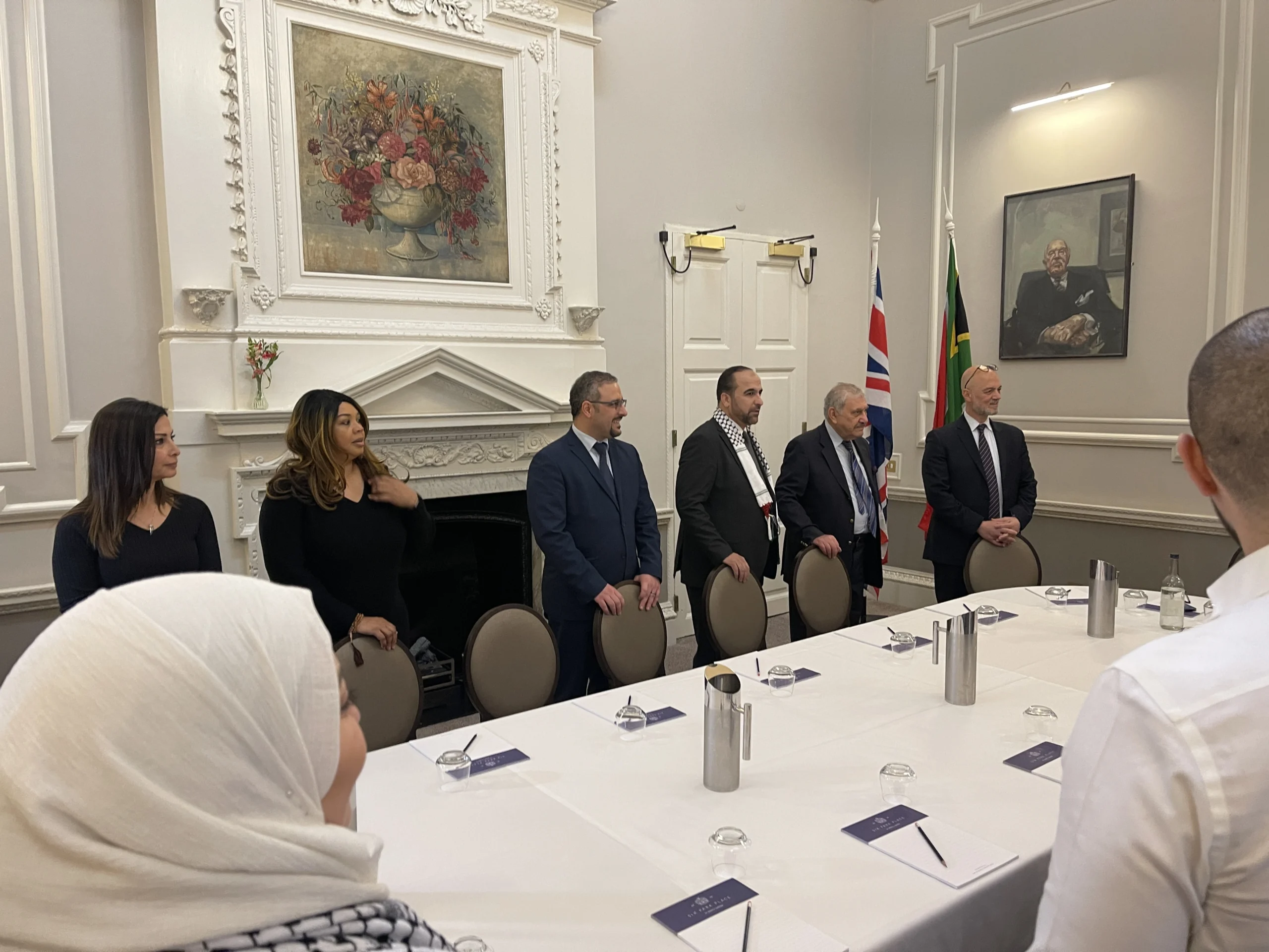 عرب بريطانيا يكرّمون سفير جنوب إفريقيا في لندن