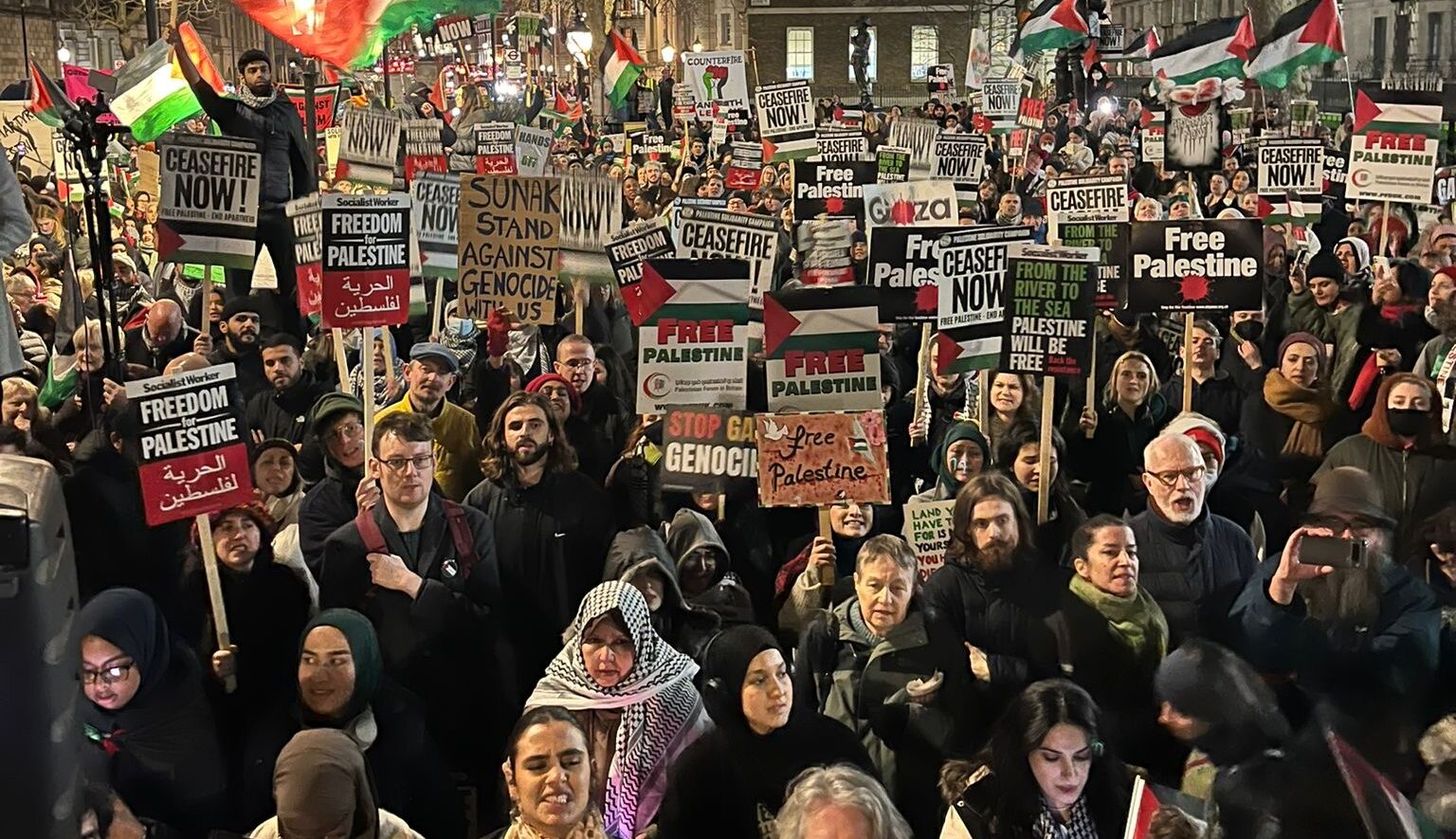 مظاهرات تعمّ عدة مدن بريطانية للتضامن مع غزة ورفح