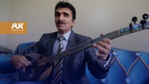 لاجئ سوري يطرب مسارح بريطانيا بموسيقاه العربية