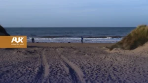 شاطئ مختبئ في بريطانيا يعتبر من أجمل الأماكن في العالم