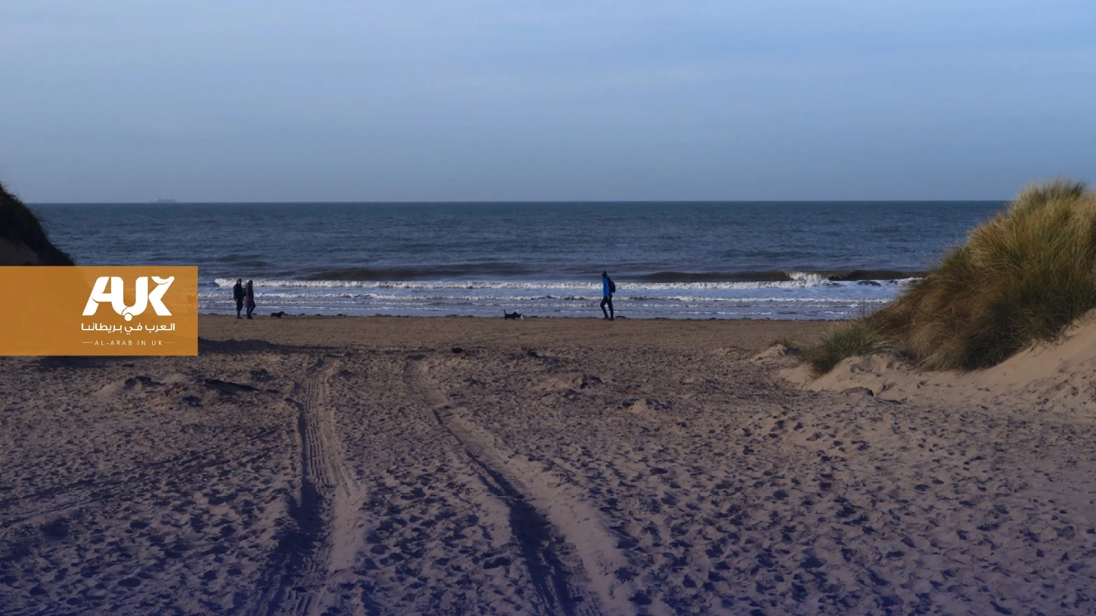 شاطئ مختبئ في بريطانيا يعتبر من أجمل الأماكن في العالم