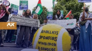 فنانون بريطانيون يستنكرون دعم ويمبلدون للاحتلال