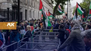 معهد الفنون المعاصرة في لندن يفصل موظفين مؤيدين لفلسطين