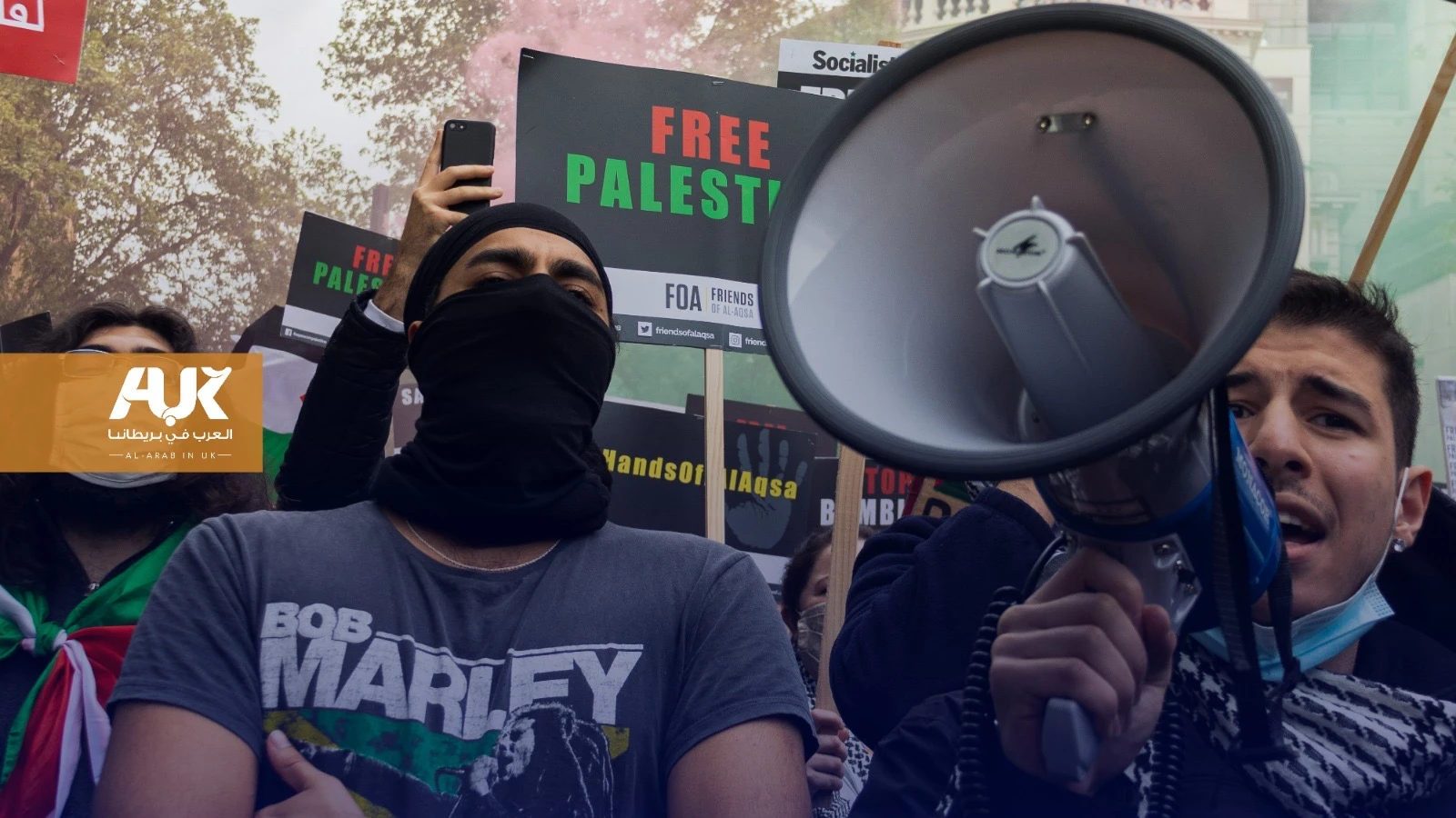 تغطية الوجه في المظاهرات قد تصبح جريمة يعاقب عليها القانون