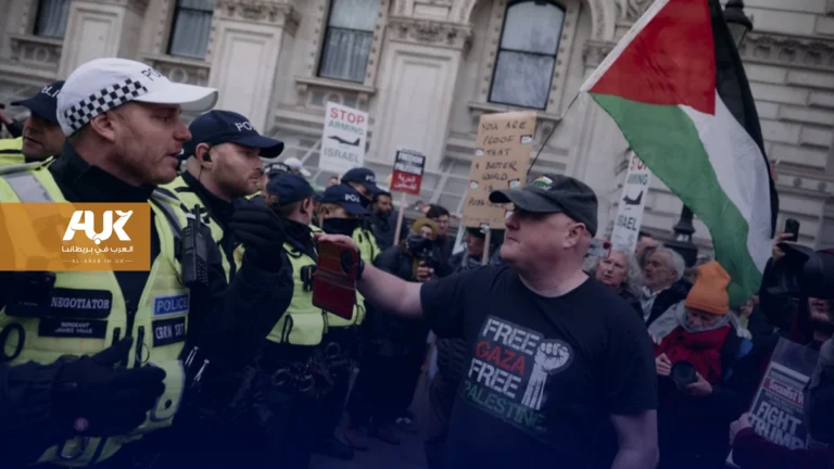 كيف يبرر البرلمان البريطاني استخدام قانون الإرهاب ضد مؤيدي فلسطين؟