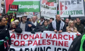 الجارديان: فلسطينيون ويهود في بريطانيا يرحبون بقرار وقف إطلاق النار