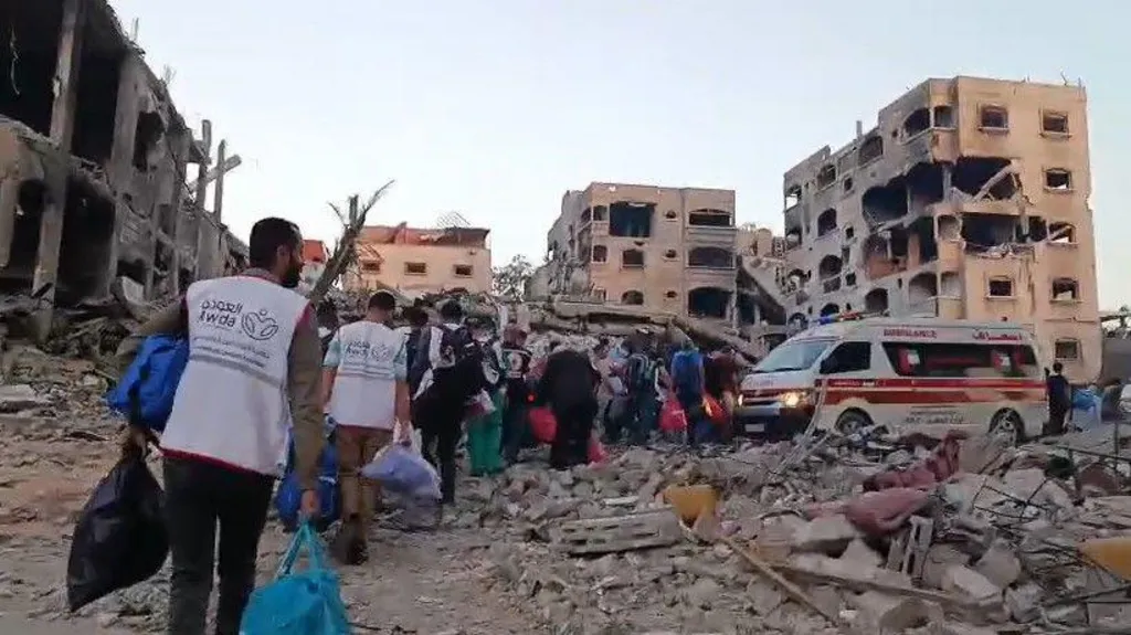 بي بي سي: إسرائيل تأمر بإخلاء آخر مستشفى في شمال غزة