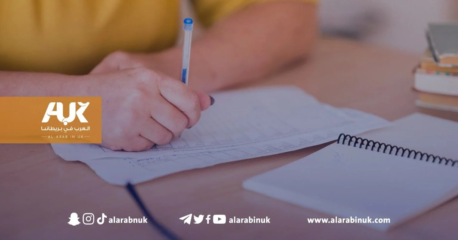 إنجلترا تتجه لاعتماد الامتحانات الإلكترونية لـGCSE وA-level بحلول 2030