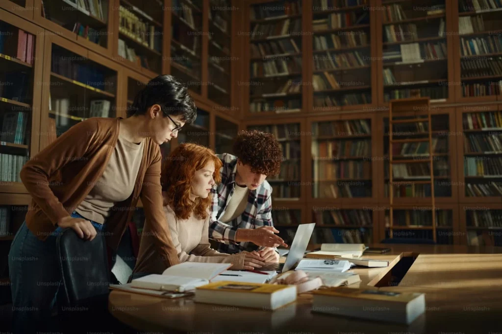 قواعد التأشيرات تحرم طلاب غزة من الوصول إلى الجامعات البريطانية
