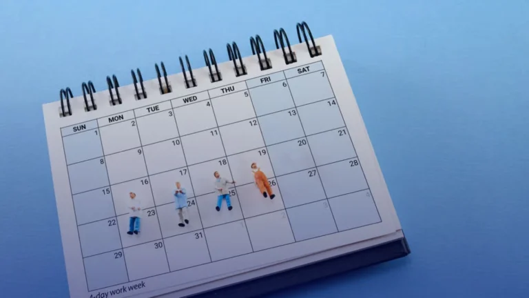 تجربة العمل 4 أيام أسبوعيًا تثبت نجاحها في بريطانيا