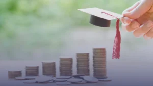 كم تبلغ تكلفة الدراسة الجامعية في بريطانيا 2025؟ الرسوم الدراسية والإيجار وقروض الطلاب