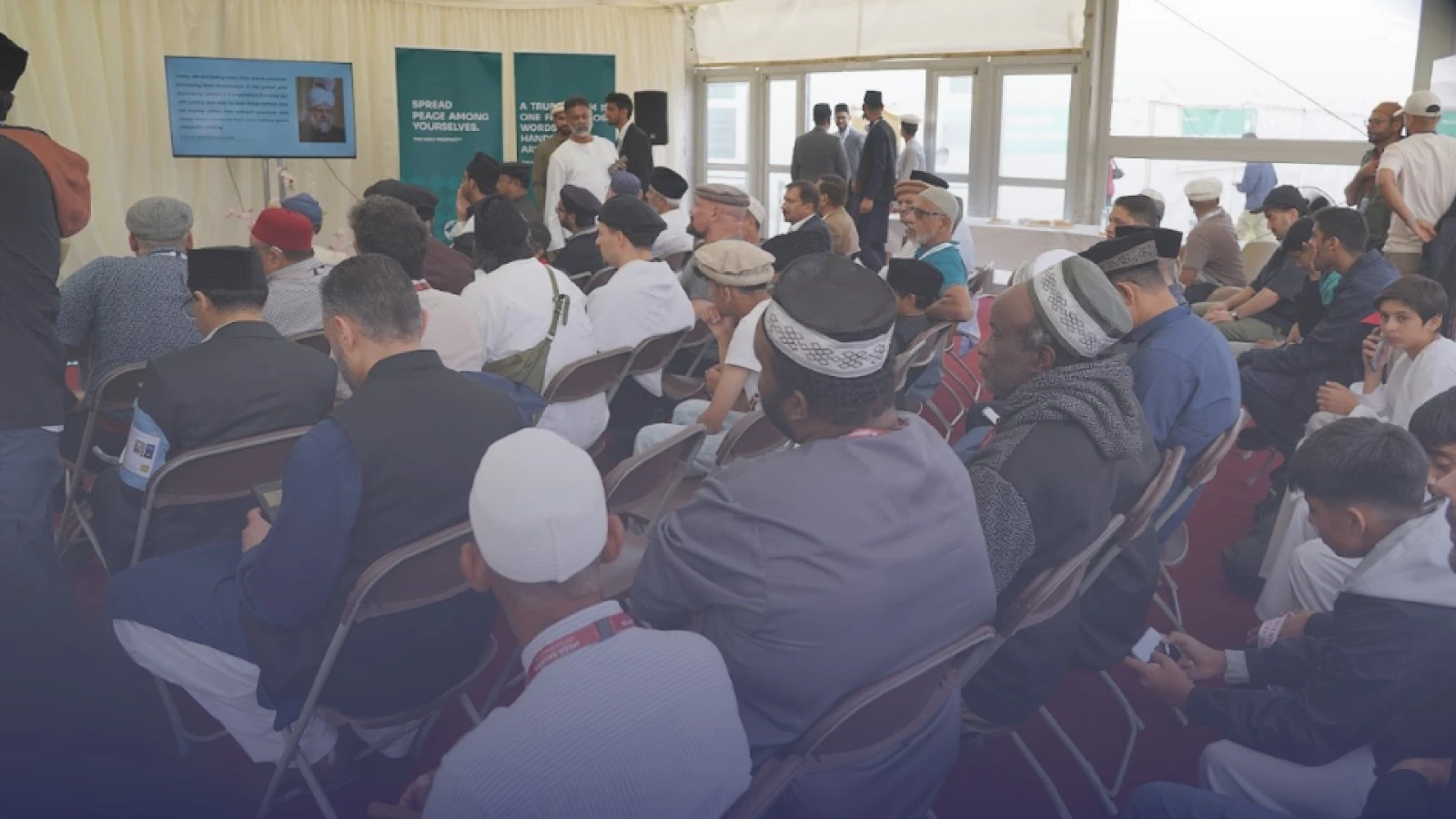 ندوة حوارية في بريطانيا تبحث: هل يتجه العالم نحو حرب عالمية ثالثة؟