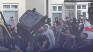 منظمات متطرفة تهدد بإشعال أعمال الشغب إذا اعتمدت الحكومة تعريفا للإسلاموفوبيا