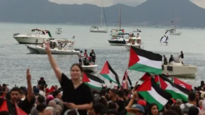 84 نائبا يطالبون الحكومة بحماية أسطول الصمود والمواطنين البريطانيين المشاركين فيه