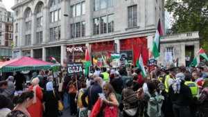 تجميد حساب منظمة “أصدقاء فلسطين في مانشستر الكبرى