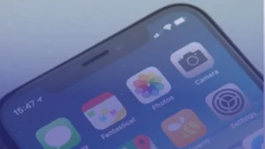 كيف يستخدم الشباب البريطاني التطبيقات لتحقيق الاستقرار والإدارة المالية الذكية؟