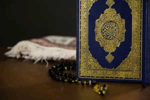 القضاء البريطاني يبرّئ رجلاً أحرق المصحف في لندن بعد الاستئناف بدعوى حرية التعبير