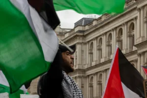 الداخلية البريطانية تمنح الشرطة صلاحيات إضافية لقمع رافضي إبادة غزة
