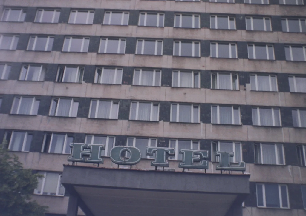 سلسلة فنادق تؤوي المهاجرين تُصنف الأسوأ في بريطانيا