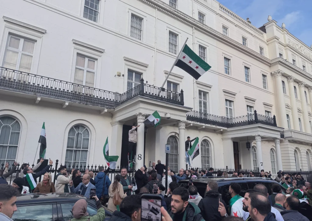 "العرب في بريطانيا" تطلب إيضاحات من وزيرة الخارجية بشأن تقصيرها مع سامي الحامدي