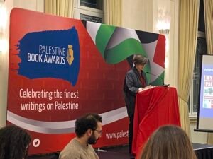 الأدب الفلسطيني يتألق في لندن خلال فعاليات جوائز فلسطين للكتاب 2025