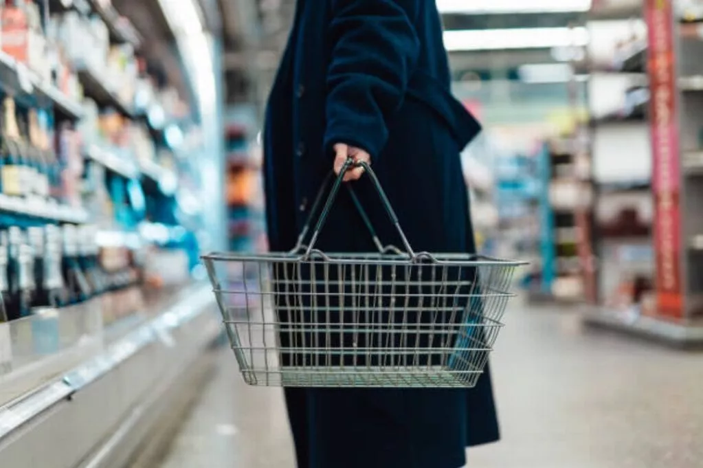 تسوق بحذر هذا الشهر: 3 سلع منزلية سترتفع أسعارها في المتاجر البريطانية