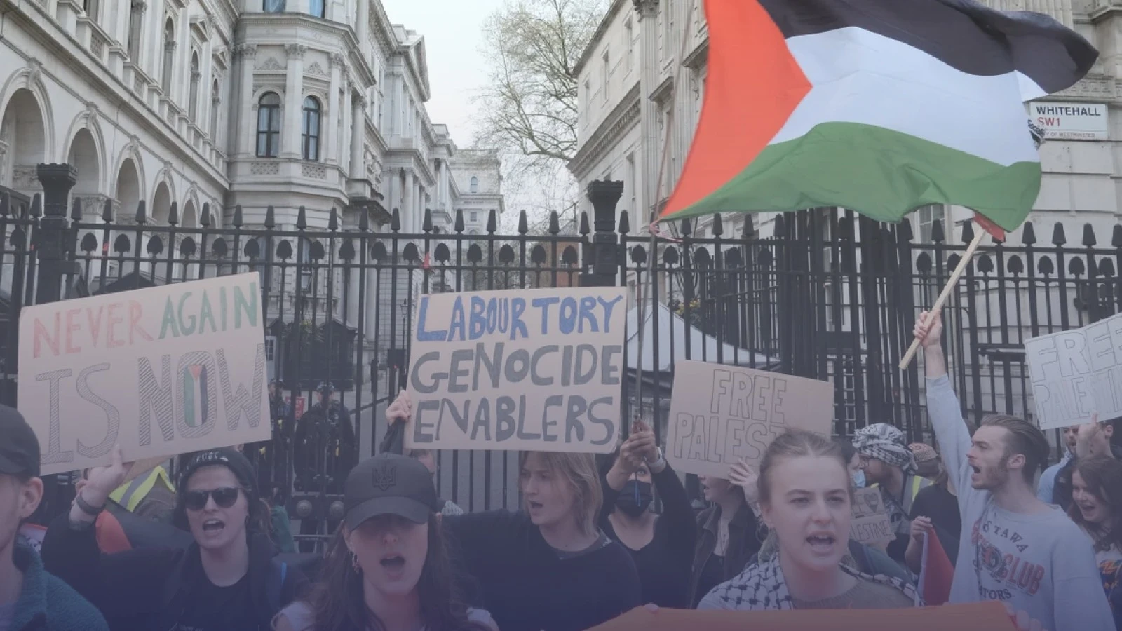 قانون جديد يجرّم التظاهر أمام منازل السياسيين في بريطانيا