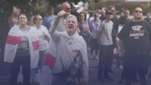 التلغراف: هل تجاوز غضب الشارع البريطاني المستويات المعهودة؟