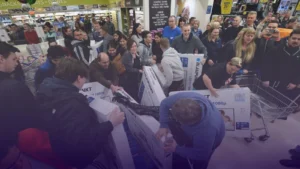 e9127090-a24c-4f3b-8c64-843f5ce71967