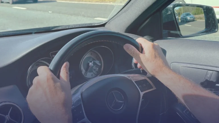 بريطانيا تدرس قيودًا جديدة على رخص القيادة تدخل حيز التنفيذ قريبا