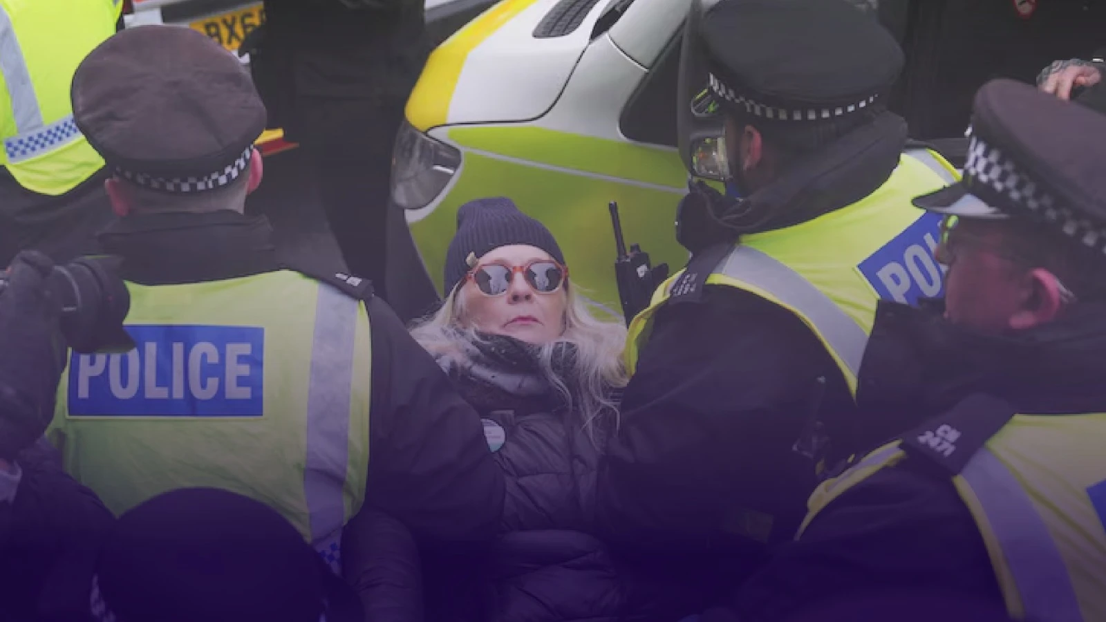 رئيس مكافحة الإرهاب السابق يدعو الشرطة لوقف اعتقالات بال أكشن