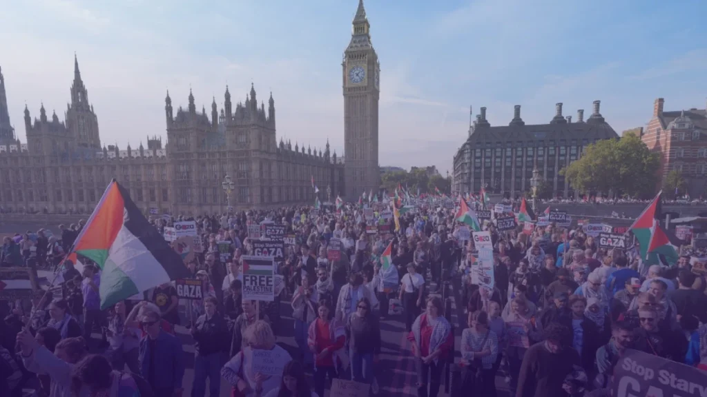 مسيرة-حاشدة-في-لندن-في-يوم-التضامن-مع-فلسطين
