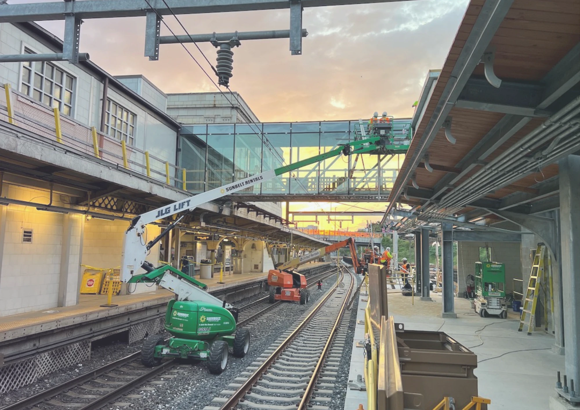 فوضى سفر مع بداية العام الجديد بعد إغلاق أكثر محطات القطارات ازدحامًا في لندن