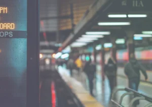 فوضى سفر مع بداية العام الجديد بعد إغلاق أكثر محطات القطارات ازدحامًا في لندن