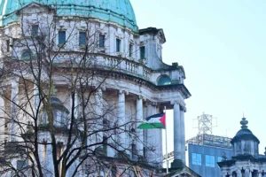 حملة "تعهد الشعب 2026": كيف يمكن أن يغير الناخبون البريطانيون سياسة بلدياتهم تجاه فلسطين؟