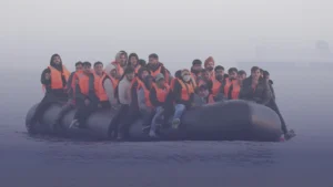 العفو الدولية تحذر من خطوة بريطانية قد تقوض حماية اللاجئين