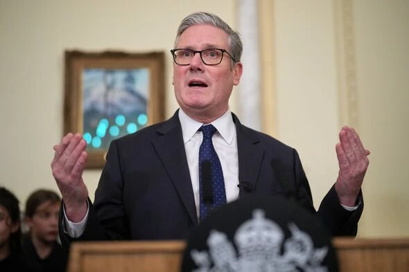 بريطانيا تستعد لاستقبال أول طالبي لجوء في ثكنات عسكرية بشرق ساسكس