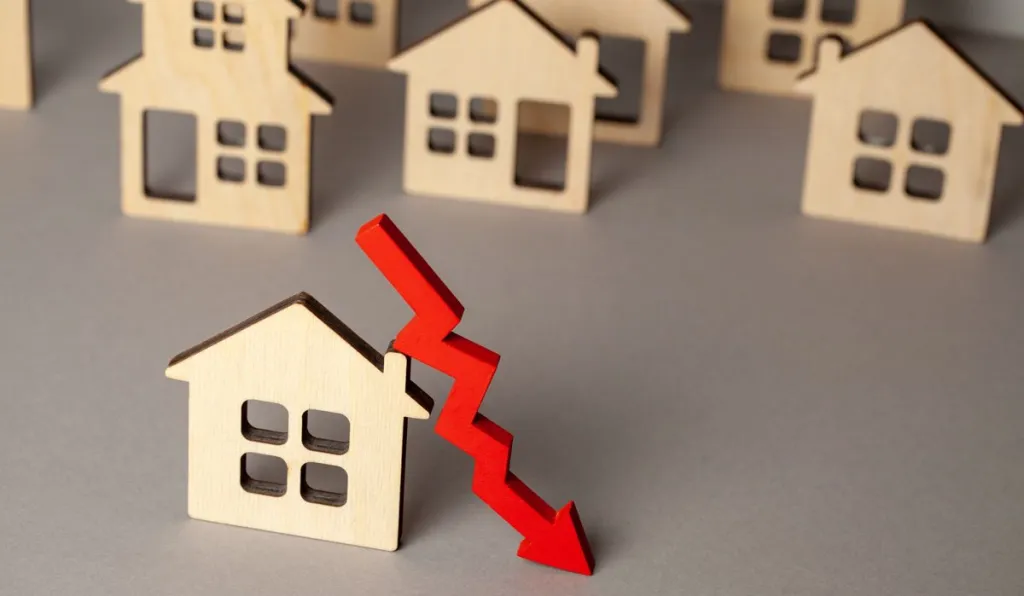 هل ترتفع أم تنخفض أسعار المنازل في بريطانيا عام 2026؟ 7 توقعات حاسمة