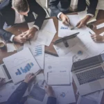 أهم 10 مجالات أعمال مرشحة للنمو في بريطانيا عام 2026