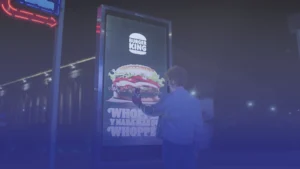 بريطانيا تحظر إعلانات الوجبات السريعة على التلفزيون قبل التاسعة مساءً