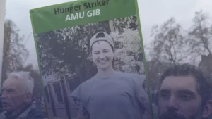 رسالة مضربة عن الطعام من داخل الزنزانة إلى ضمير العالم