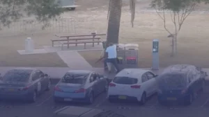 كيف غطّى الإعلام البريطاني شجاعة السوري أحمد الأحمد في التصدّي للمهاجم في سيدني؟