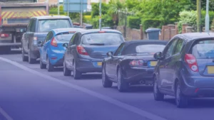 تحذير عاجل للسائقين في بريطانيا بعد اكتشاف رسوم زائدة