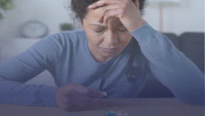 استطلاع: فجوات في علاج الصداع النصفي مرتبطة بالعرق في بريطانيا