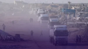 الجارديان: أدلة دامغة على دعم إسرائيل لعمليات نهب قوافل الإغاثة في غزة