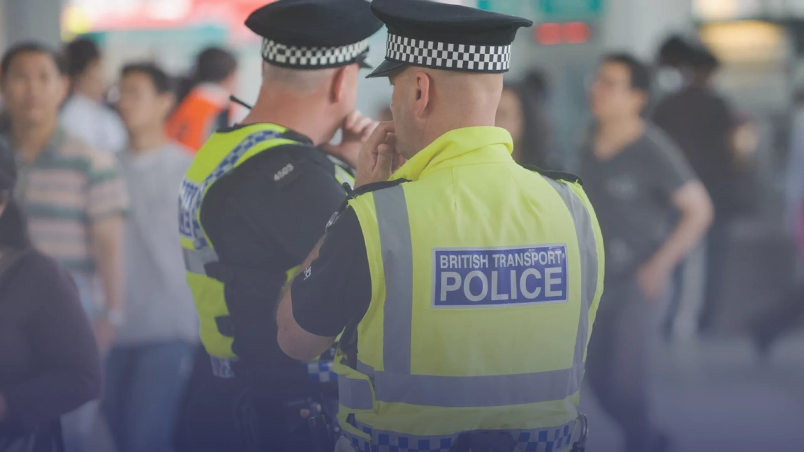 كيف تراقب شرطة لندن احتجاجات غزة وتفشل في مواجهة العنصرية داخلها