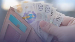 مكافأة حكومية تصل إلى 4300 باوند من وزارة العمل البريطانية