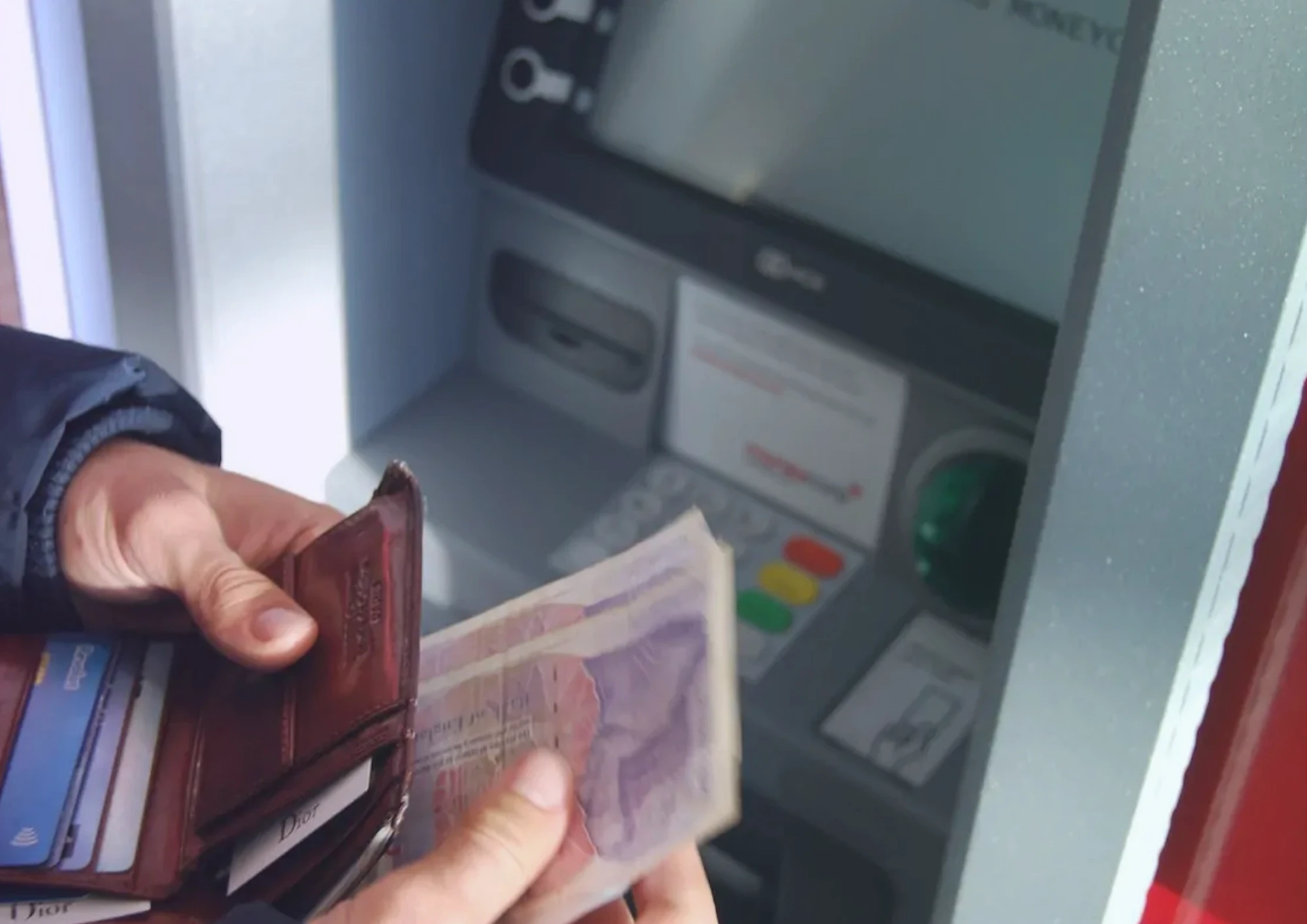 5 ملايين شخص في بريطانيا ضحايا أخطاء مصلحة الضرائب التي جنت 3.5 مليار باوند فوق المستحق 