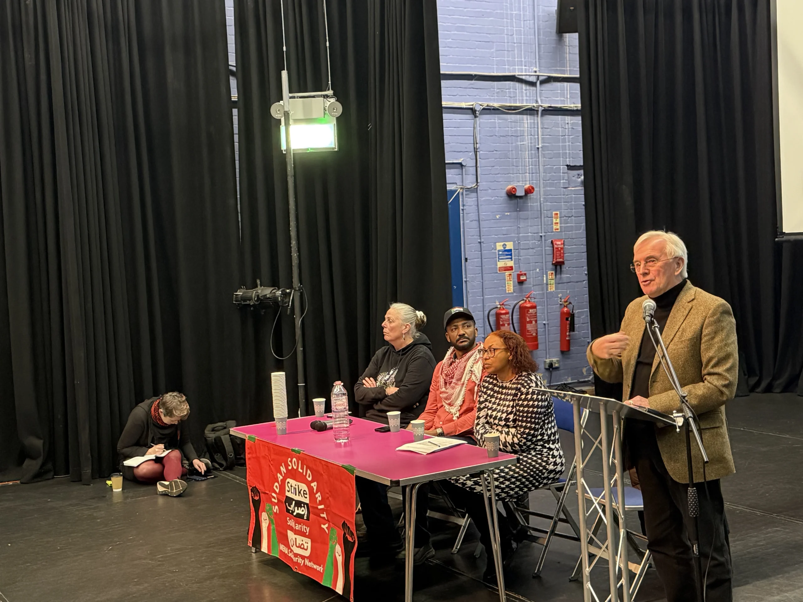 مؤتمر تضامني في لندن يدعو إلى وقف تسليح الحرب في السودان وحماية اللاجئين والصحفيين