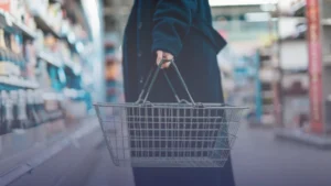 الكشف عن أرخص سوبرماركت في بريطانيا لعام 2025